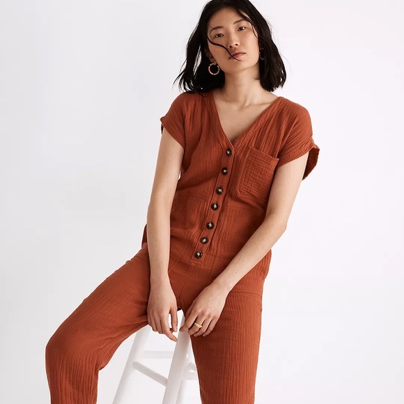 Madewell gauzy jumpsuit button front and on seam hip pockets. - Picture 1 of 14